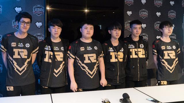 罗慕洛在采 罗慕洛在采