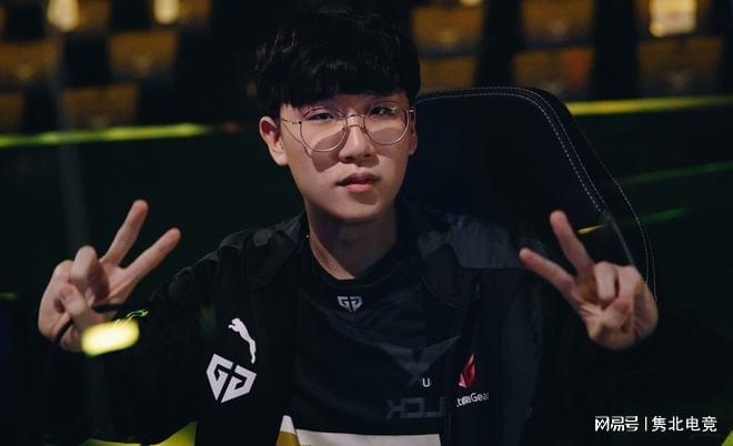 际足坛的球 际足坛的球